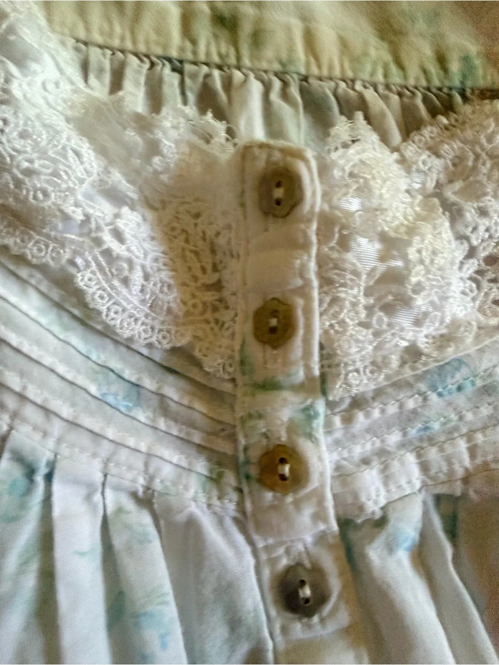 Eileen West light pale